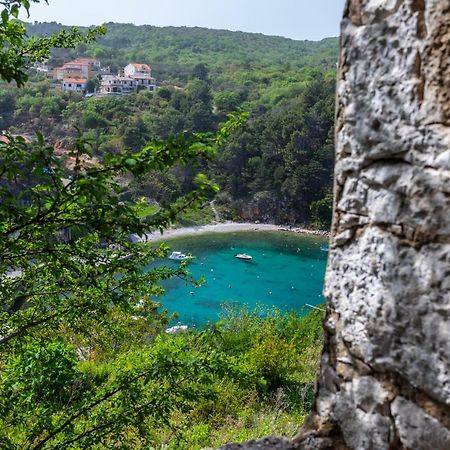 Apartman Verbenia Vrbnik Exterior foto
