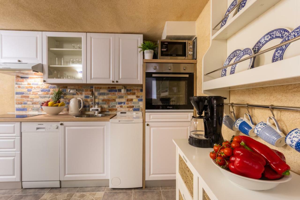 Apartman Verbenia Vrbnik Exterior foto
